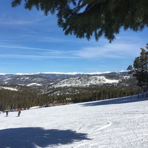 Meet your Posher, Clarisa